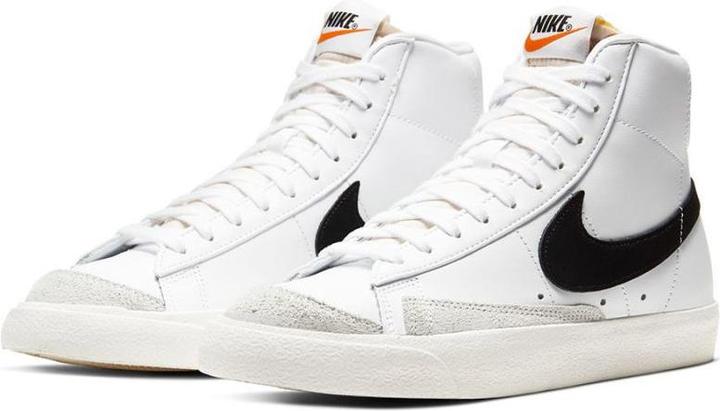 Produktbild Nike 77 (38.5)