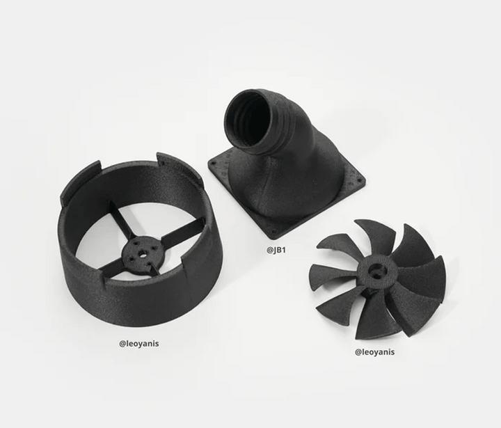 Actual product image Bambu Lab PET CF - Black - 1.75mm - 1kg (PET, 1.75 mm, 1000 g, Black)