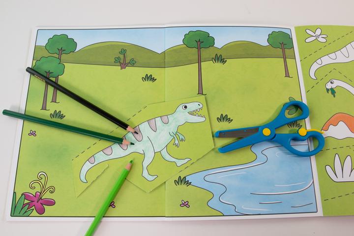 Productafbeelding Loewe We knutselen! vanaf 5 jaar - kleuren, uitknippen, plakken - dinosaurussen