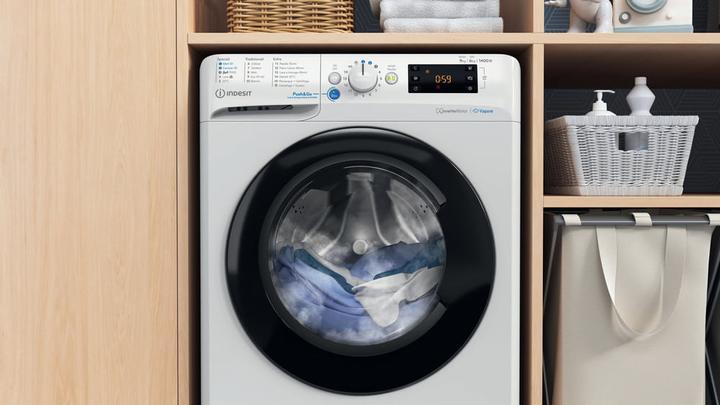Produktbild Indesit Freistehender Waschtrockner BDE 96436 WKV IT - BDE 96436 WKV IT