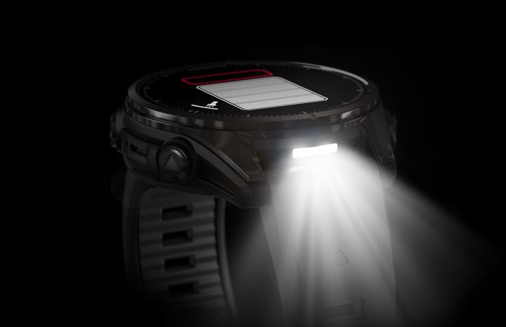 Produktbild Garmin Fenix 8 AMOLED Sapphire Titan (43 mm)