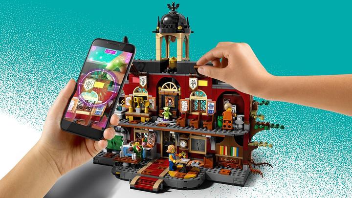 Image du produit LEGO L'école hantée de Newbury (70425, LEGO Hidden Side)