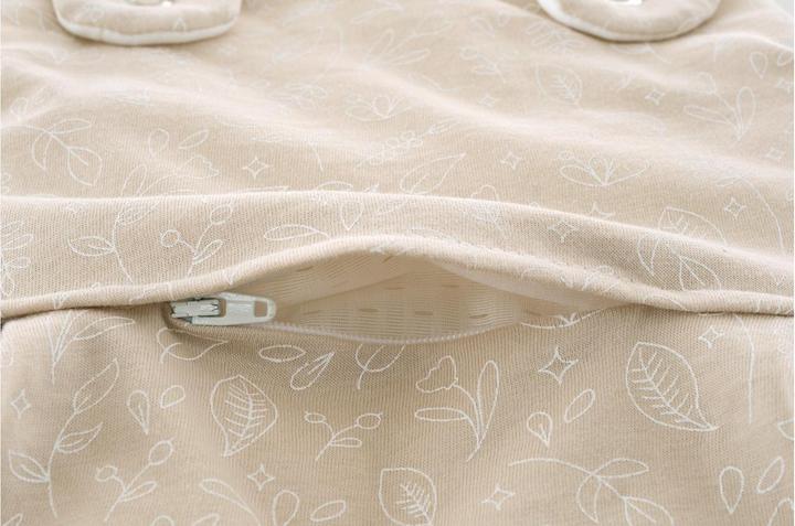 Produktbild Träumeland Baby-Ganzjahresschlafsack Garden Grösse 68/74 (62 cm, 2.5 TOG, Ganzjahr)