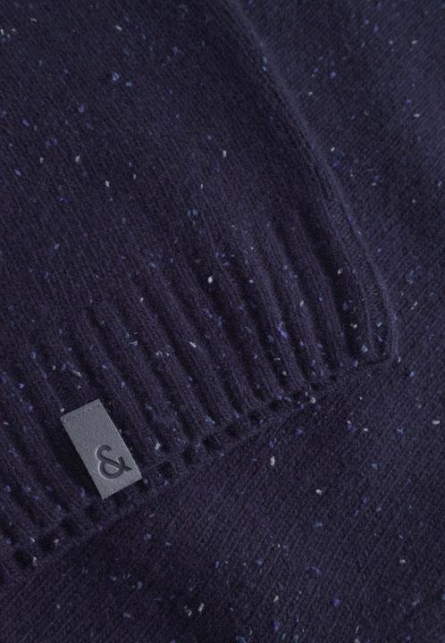 Actual product image Colours & Sons Donegal turtleneck jumper (L)