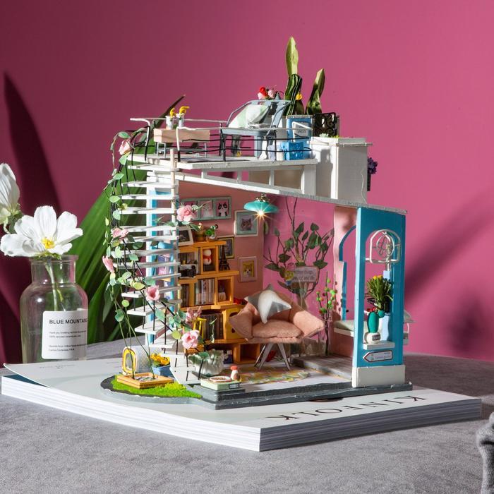Immagine prodotto Robotime Loft di Dora