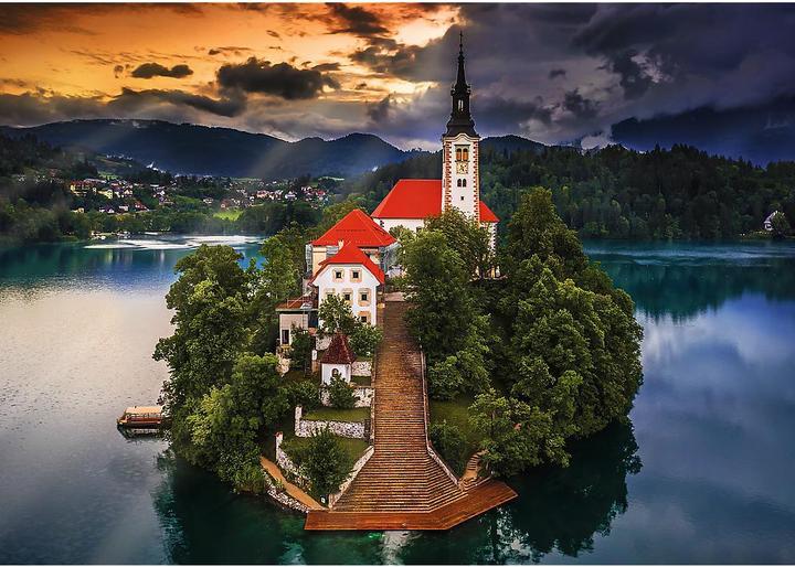 Produktbild Trefl Puzzle Premium Plus 1000 - Bleder See, Slowenien (1000 Teile)