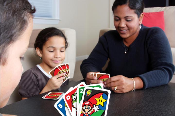 Productafbeelding Mattel Games UNO Mario Kart (Engels, Spaans)