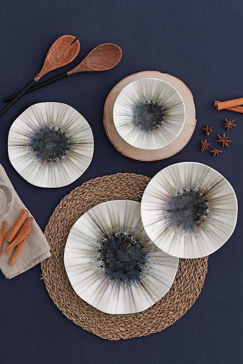 Actual product image Hermia Theodora (24 Piece)