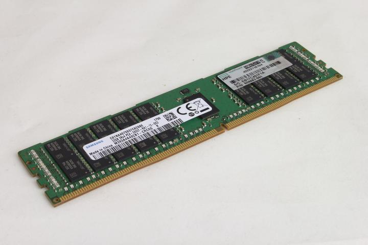 Produktbild HPE MEM 32GB 2Rx4 DDR4-2400MHz (1 x 32GB, 2400 MHz, DDR4-RAM, DIMM)