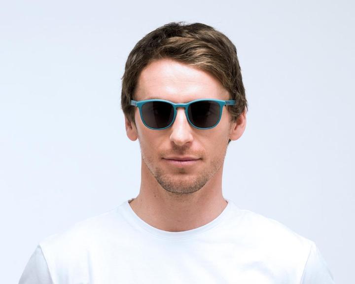 Immagine prodotto Red Bull Spect Steady Polarisiert