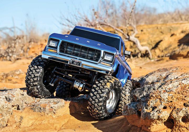 Immagine prodotto Traxxas TRX-4 79 Ford F150 High-Trail 1/10 Crawler RTR blu spazzolato, senza batteria e caricatore (RTR pronto all'uso)