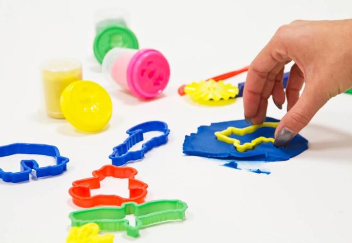 Actual product image Creathek : Plasticine Super Pack with accessories