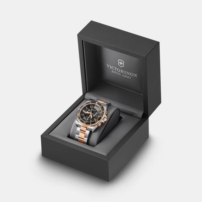 Produktbild Victorinox Maverick Chrono 43, 5N 2T, BLK dial, 5N 2T SST br (Chronograph, Taucheruhr, 43 mm)