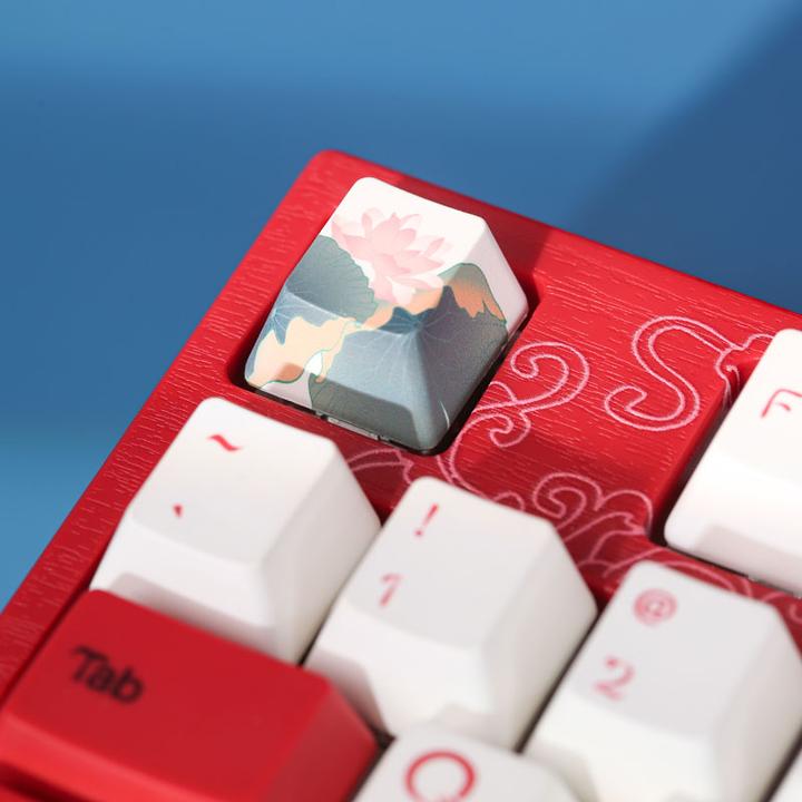 Produktbild Varmilo VEA108 Koi Gaming Tastatur, MX-Brown, weisse LED - US Layout (US, Kabelgebunden)