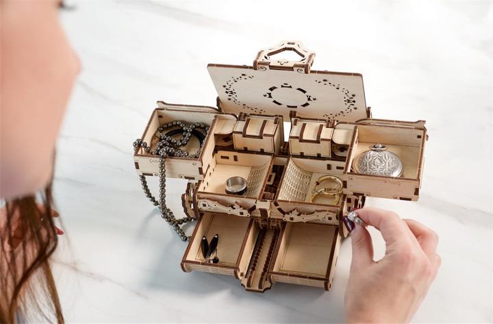 Actual product image Ugears Antique casket (185 pieces)