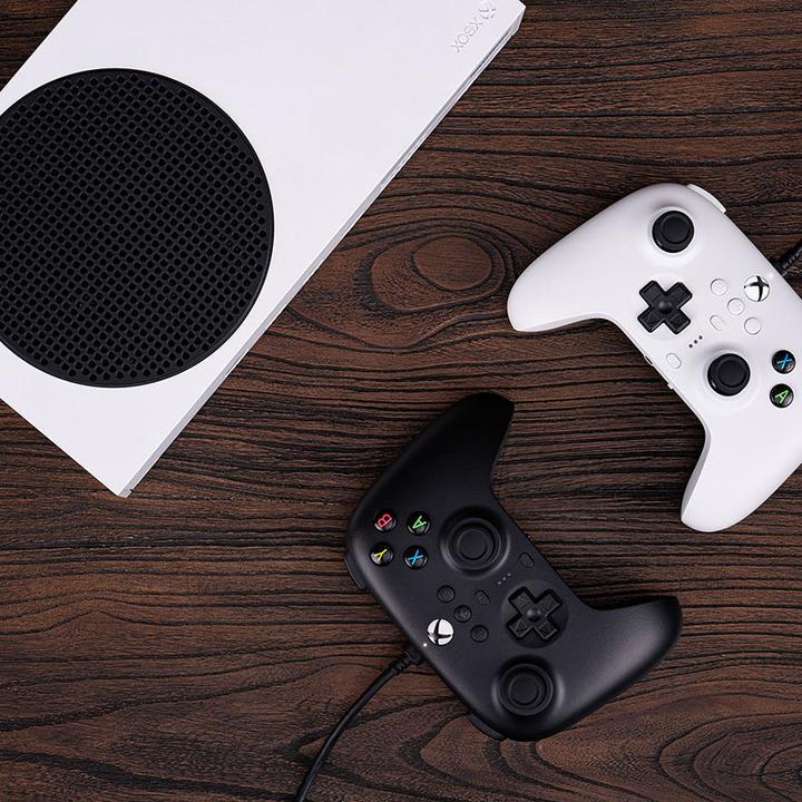Actual product image 8bitdo Ultimate Controller (Xbox Series S, Windows, Xbox One S, Xbox One X, Xbox Series X)