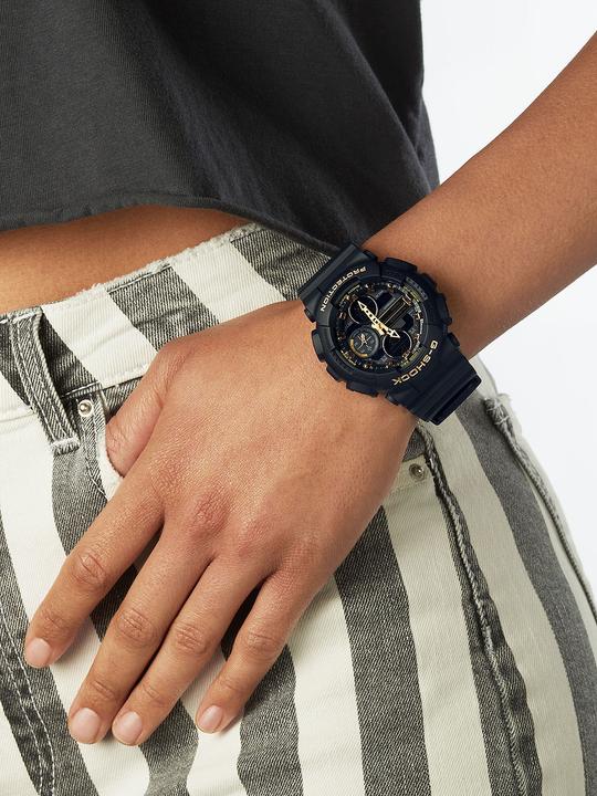 Produktbild Casio GMA-S140M-1AER (Chronograph, 46 mm)