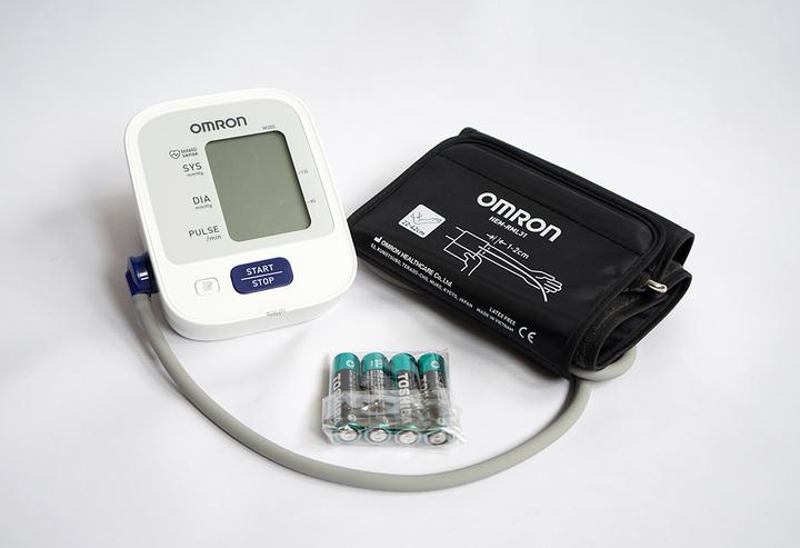 Actual product image Omron M300 Upper arm blood pressure monitor (Blood pressure monitor upper arm)