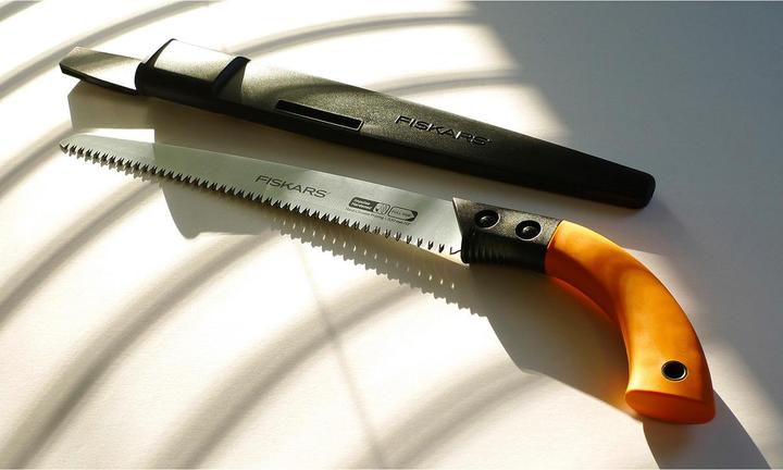 Productafbeelding Fiskars Handtuinzaag SoftGrip 330 m