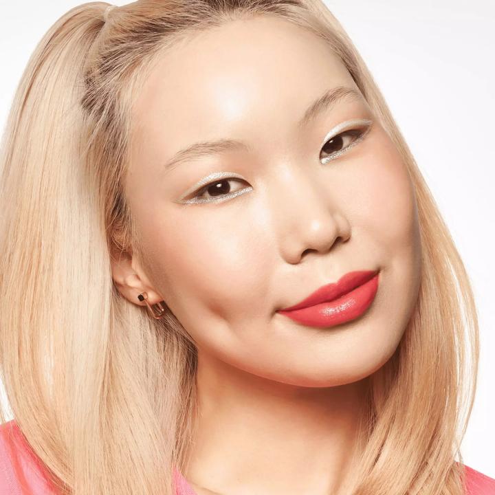 Produktbild essence Baby Got Blush liquid blush (30 Dusty Rose)