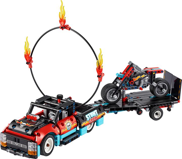 Image du produit LEGO Spectacle de cascadeurs avec camion et moto (42106, LEGO Technic)