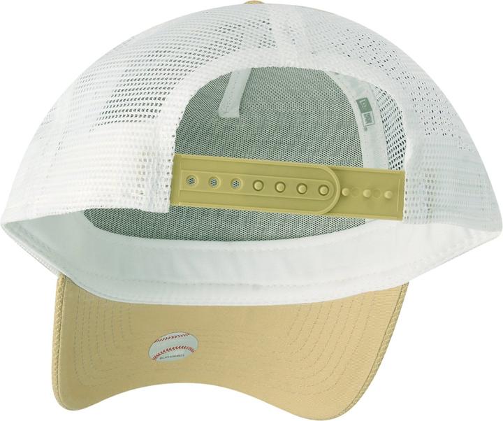 Actual product image New Era Trucker Cap - DIAMOND New York Yankees vegas gold