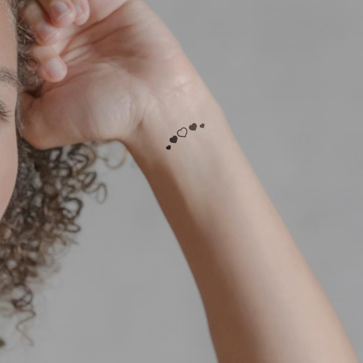 Produktbild minink Temporäres Tattoo: Herzmotive in Bogenform