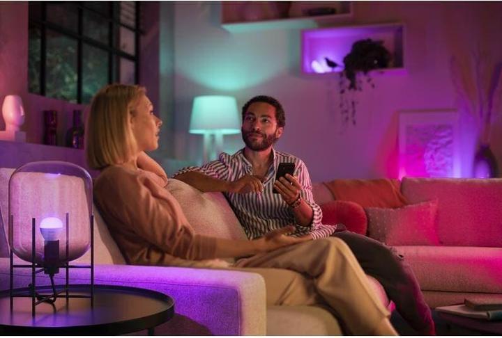 Produktbild Philips Hue White & Color Ambiance Luster (E14, 18360000 W, 470 lm, 1 x, F)