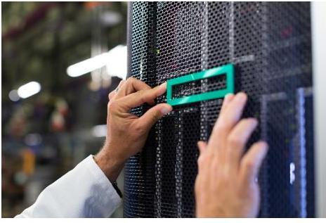 HPE DL320 GEN11 NS204I-U NVME-STOCK