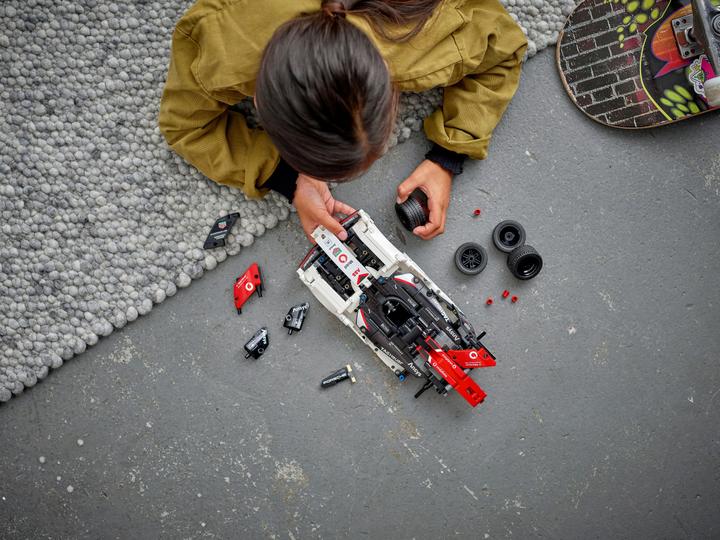Image du produit LEGO Formula E Porsche 99X Electric (42137, LEGO Technic)