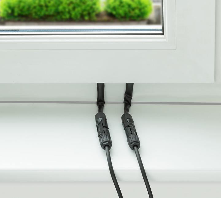 Image du produit Revolt Lot de 2 passe-fiches plats pour câbles solaires, compatibles MC4 (Câble solaire)