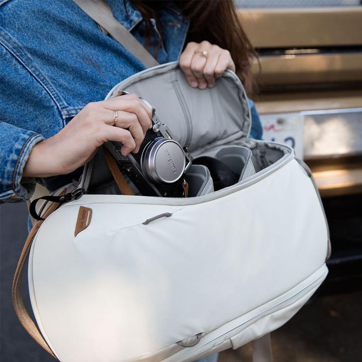 Actual product image Peak Design Everyday Backpack Zip 15L v2 (Camera shoulder bag, 15 l)