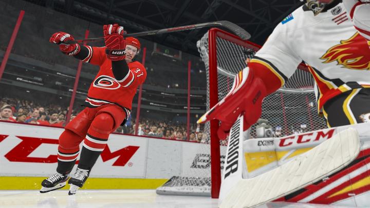 Produktbild Microsoft NHL 21: Deluxe Edition (Xbox One X, Xbox Series X, Xbox One S, Xbox Series S)