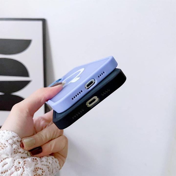 Produktbild Hurtel Magnetische, farbmatte Hülle für iPhone 15 Pro – Schwarz (Apple iPhone 15 Pro)