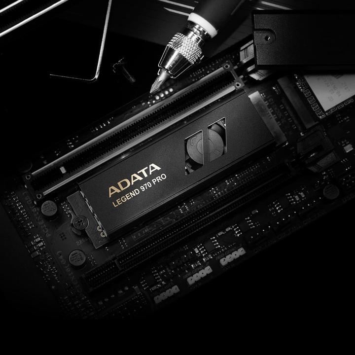 Produktbild Adata SSD 4.0TB LEGEND 970 Pro M.2 PCI5 (4000 GB, M.2)