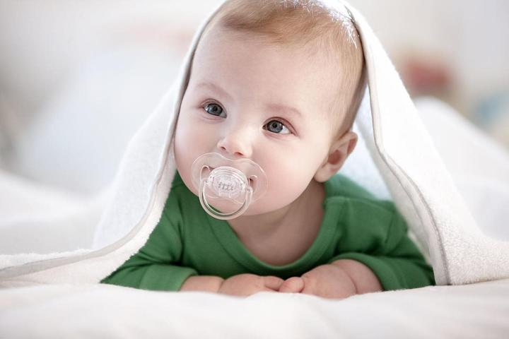 Produktbild Philips Avent Schnuller (2 x, bis 6 Monate)