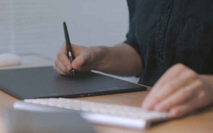 Produktbild Wacom Intuos Pro M (15.60", 5080 lpi)