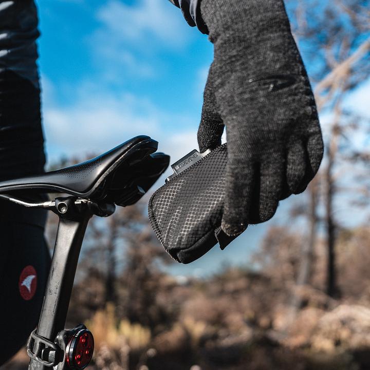 Produktbild Lezyne Micro Caddy QR - M (0.60 l, Satteltasche)