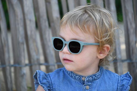 Actual product image Beaba Sonnenbrille 2-4 J BRIGHT Rauchgrün