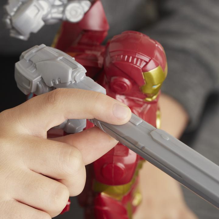 Produktbild Hasbro Titan Hero Blast Gear