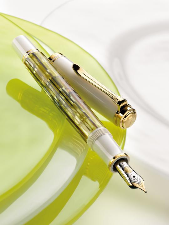 Image du produit Pelikan Füllhalter M400 (Or, Blanc, 1 x)