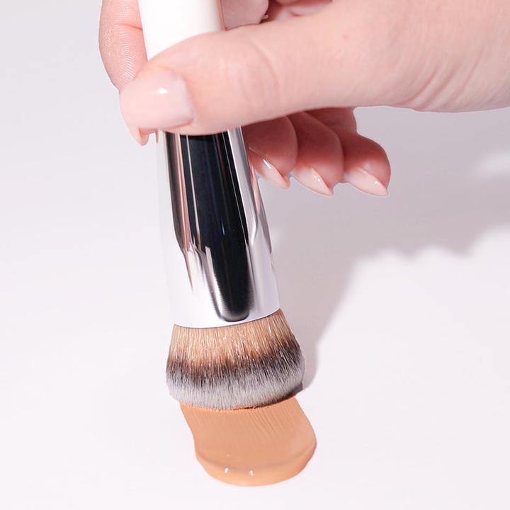 Actual product image Veralab Foundation Brush (Foundation)