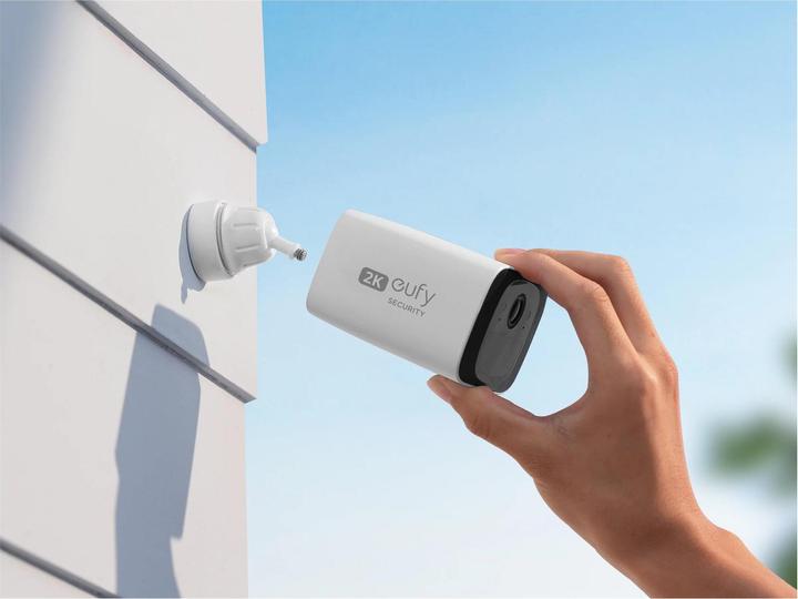 Actual product image eufy Solocam C210 incl. solar panel (2048 x 1080 Pixels)