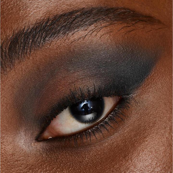 Actual product image Catrice The Dusty Matte Eyeshadow Palette (Grey)