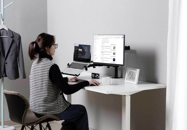 Immagine prodotto SpeaKa Professional Speaka Supporto da tavolo professionale per monitor e notebook (Tavolo, 32")