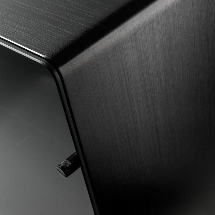 Actual product image In Win 909 (ATX, mATX, Mini-ITX, E-ATX)