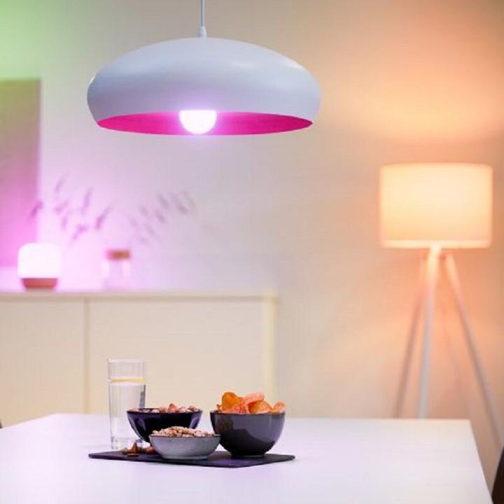 Produktbild WiZ Lampe 75W E27 Globeform (E27, 11 W, 1055 lm, 1 x, F)