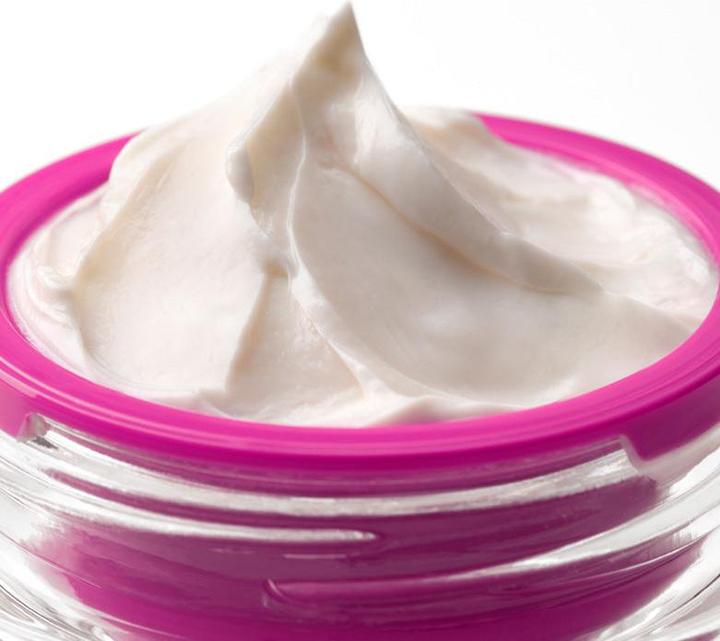Actual product image Veralab Uplift Plumping Face Cream Glow Effect (50 ml)