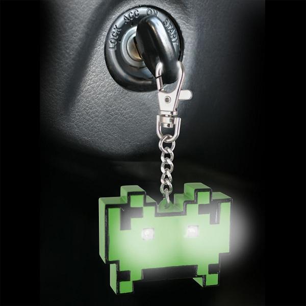 Produktbild Space Invaders mit Leuchtfunktion