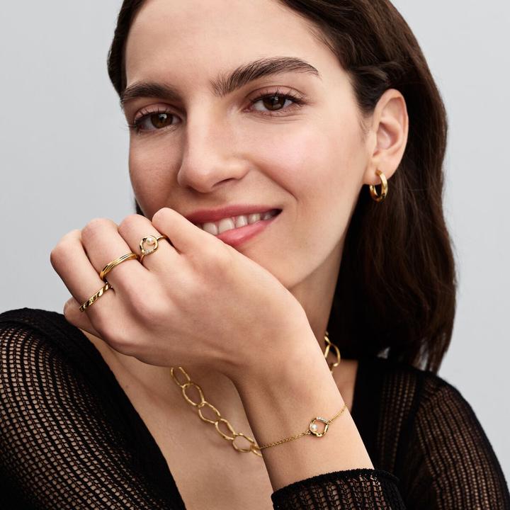 Actual product image Pandora Gewellter Bandring (48)